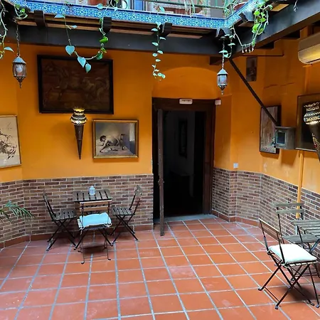 La De Zepeda Homestay *